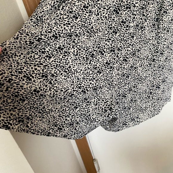 Ivy street large long sleeve romper - Picture 5 of 7